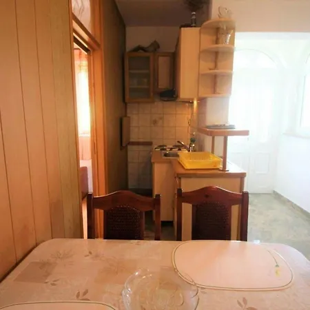 In Privlaka Mit Terrasse Und Garten アパート