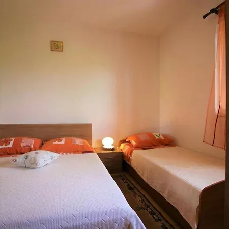 In Privlaka Mit Terrasse Und Garten דירה